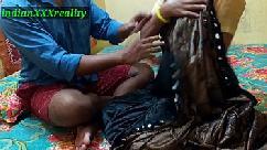 गुंडे की माल बीवी के चूत दर्शन भाग – 1